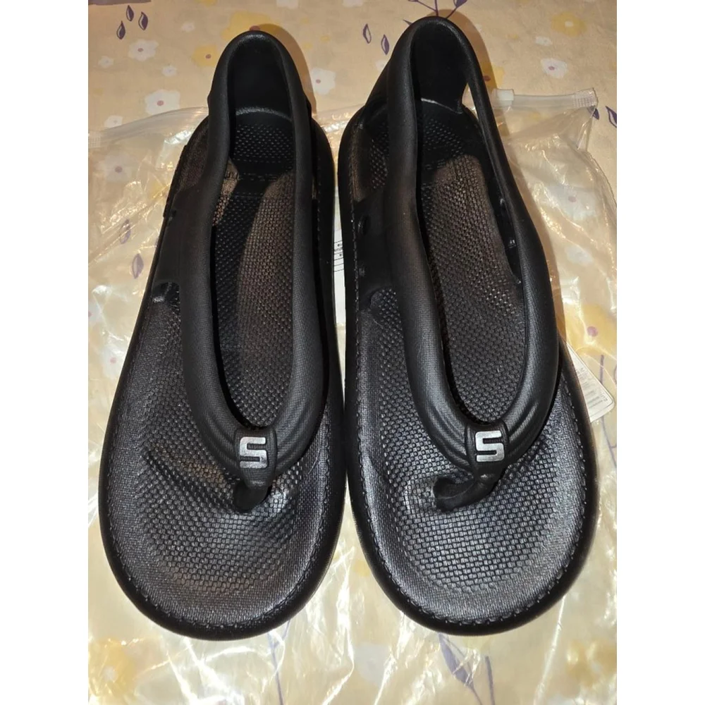 Women's Shein Black Sport Sandals & Flip-Flops US 6.5-7 - Picture 3 of 4